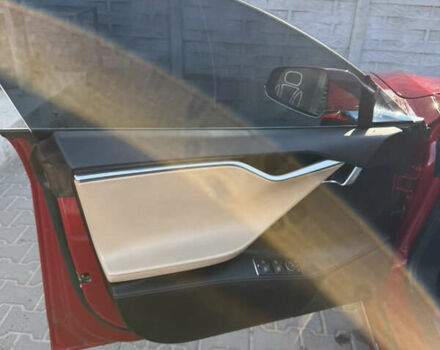 Тесла Модель С 2016 у Белой Церкве на Automoto.ua Червоний Тесла Модель С, об'ємом двигуна 0 л та пробігом 135 тис. км за 17900 $, фото 23 на Automoto.ua