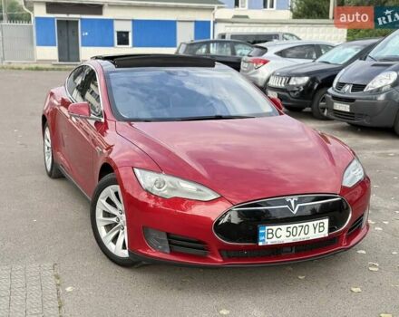 Красный Тесла Модель С, объемом двигателя 0 л и пробегом 201 тыс. км за 15800 $, фото 1 на Automoto.ua