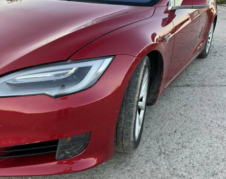 Красный Тесла Модель С, объемом двигателя 0 л и пробегом 115 тыс. км за 20000 $, фото 3 на Automoto.ua