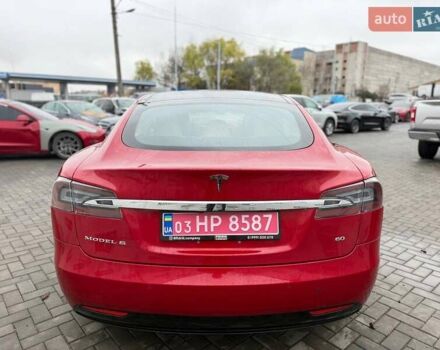 Красный Тесла Модель С, объемом двигателя 0 л и пробегом 157 тыс. км за 9800 $, фото 4 на Automoto.ua