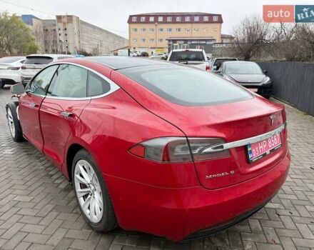 Красный Тесла Модель С, объемом двигателя 0 л и пробегом 157 тыс. км за 9800 $, фото 3 на Automoto.ua