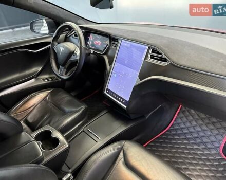 Красный Тесла Модель С, объемом двигателя 0 л и пробегом 234 тыс. км за 16300 $, фото 32 на Automoto.ua