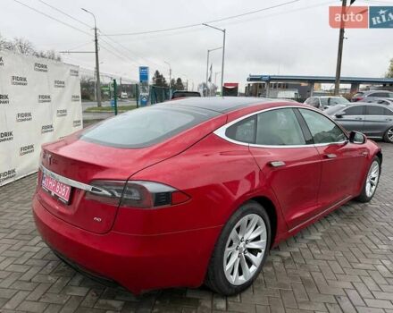 Красный Тесла Модель С, объемом двигателя 0 л и пробегом 157 тыс. км за 9800 $, фото 2 на Automoto.ua