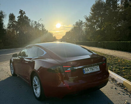 Красный Тесла Модель С, объемом двигателя 0 л и пробегом 91 тыс. км за 17000 $, фото 9 на Automoto.ua