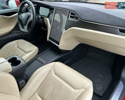 Красный Тесла Модель С, объемом двигателя 0 л и пробегом 198 тыс. км за 16500 $, фото 31 на Automoto.ua