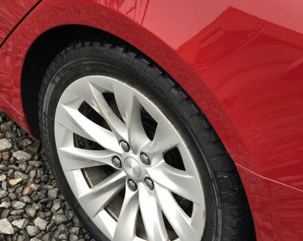 Червоний Тесла Модель С, об'ємом двигуна 0 л та пробігом 160 тис. км за 16900 $, фото 16 на Automoto.ua