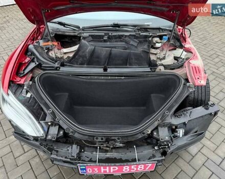 Красный Тесла Модель С, объемом двигателя 0 л и пробегом 157 тыс. км за 9800 $, фото 16 на Automoto.ua