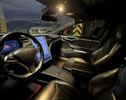 Красный Тесла Модель С, объемом двигателя 0 л и пробегом 129 тыс. км за 19800 $, фото 5 на Automoto.ua