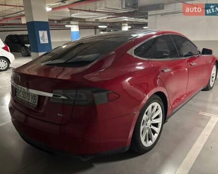 Красный Тесла Модель С, объемом двигателя 0 л и пробегом 201 тыс. км за 14999 $, фото 3 на Automoto.ua