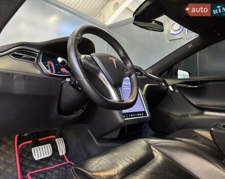 Красный Тесла Модель С, объемом двигателя 0 л и пробегом 234 тыс. км за 16300 $, фото 30 на Automoto.ua