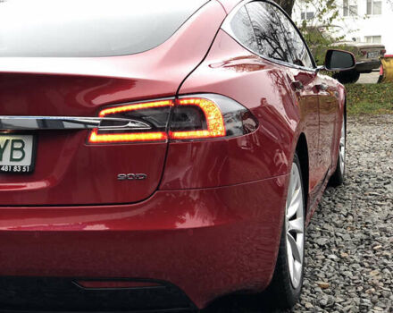 Червоний Тесла Модель С, об'ємом двигуна 0 л та пробігом 160 тис. км за 16900 $, фото 9 на Automoto.ua