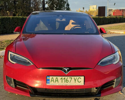 Красный Тесла Модель С, объемом двигателя 0 л и пробегом 91 тыс. км за 17000 $, фото 3 на Automoto.ua