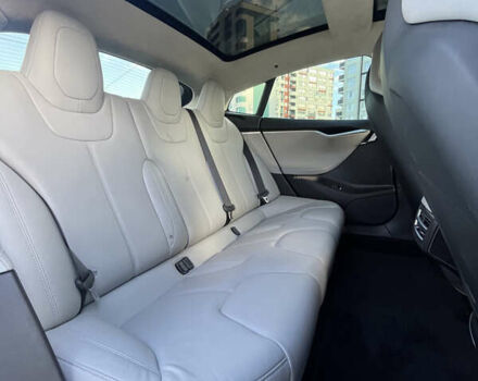 Червоний Тесла Модель С, об'ємом двигуна 0 л та пробігом 82 тис. км за 16500 $, фото 38 на Automoto.ua