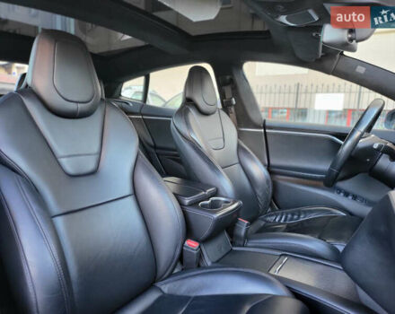Червоний Тесла Модель С, об'ємом двигуна 0 л та пробігом 160 тис. км за 16700 $, фото 11 на Automoto.ua