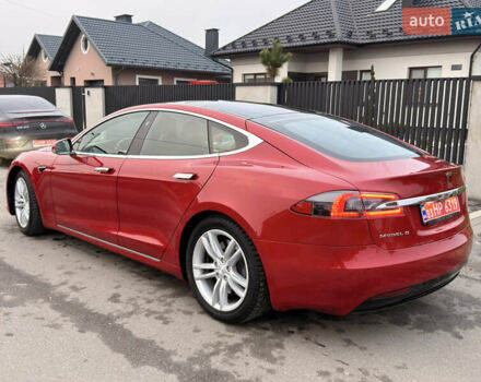 Красный Тесла Модель С, объемом двигателя 0 л и пробегом 204 тыс. км за 18300 $, фото 2 на Automoto.ua