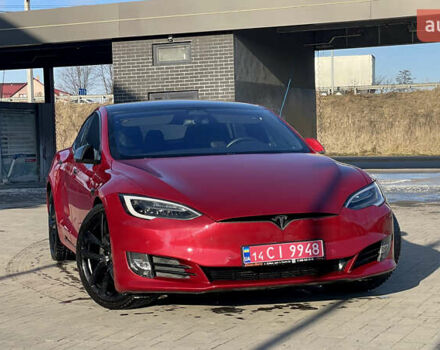 Красный Тесла Модель С, объемом двигателя 0 л и пробегом 87 тыс. км за 16350 $, фото 4 на Automoto.ua