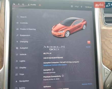 Красный Тесла Модель С, объемом двигателя 0 л и пробегом 125 тыс. км за 6800 $, фото 8 на Automoto.ua