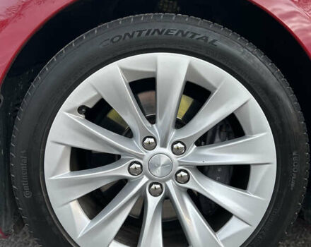 Красный Тесла Модель С, объемом двигателя 0 л и пробегом 115 тыс. км за 18999 $, фото 7 на Automoto.ua