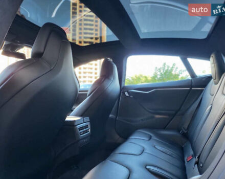 Червоний Тесла Модель С, об'ємом двигуна 0 л та пробігом 160 тис. км за 16700 $, фото 16 на Automoto.ua