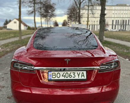 Красный Тесла Модель С, объемом двигателя 0 л и пробегом 115 тыс. км за 18999 $, фото 6 на Automoto.ua
