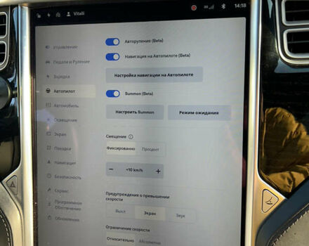 Красный Тесла Модель С, объемом двигателя 0 л и пробегом 70 тыс. км за 23900 $, фото 19 на Automoto.ua