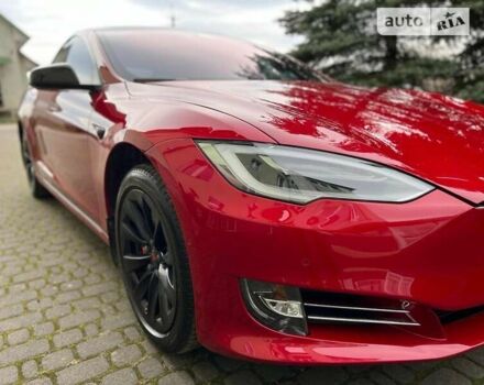 Червоний Тесла Модель С, об'ємом двигуна 0 л та пробігом 220 тис. км за 27700 $, фото 40 на Automoto.ua