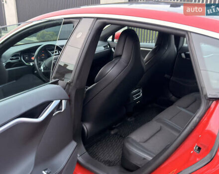 Красный Тесла Модель С, объемом двигателя 0 л и пробегом 204 тыс. км за 18300 $, фото 17 на Automoto.ua