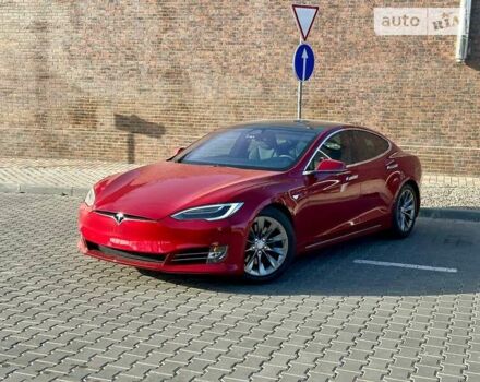 Червоний Тесла Модель С, об'ємом двигуна 0 л та пробігом 99 тис. км за 25999 $, фото 3 на Automoto.ua