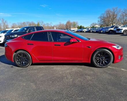 Красный Тесла Модель С, объемом двигателя 0 л и пробегом 67 тыс. км за 14000 $, фото 5 на Automoto.ua