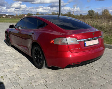 Красный Тесла Модель С, объемом двигателя 0 л и пробегом 134 тыс. км за 20000 $, фото 6 на Automoto.ua