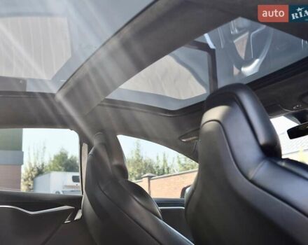 Червоний Тесла Модель С, об'ємом двигуна 0 л та пробігом 153 тис. км за 29999 $, фото 3 на Automoto.ua