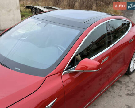 Красный Тесла Модель С, объемом двигателя 0 л и пробегом 204 тыс. км за 18300 $, фото 7 на Automoto.ua