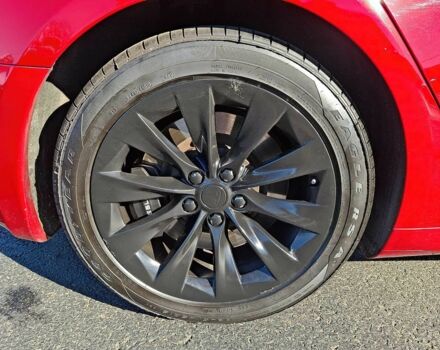 Красный Тесла Модель С, объемом двигателя 0 л и пробегом 67 тыс. км за 14000 $, фото 11 на Automoto.ua