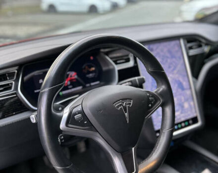 Красный Тесла Модель С, объемом двигателя 0 л и пробегом 115 тыс. км за 18999 $, фото 11 на Automoto.ua