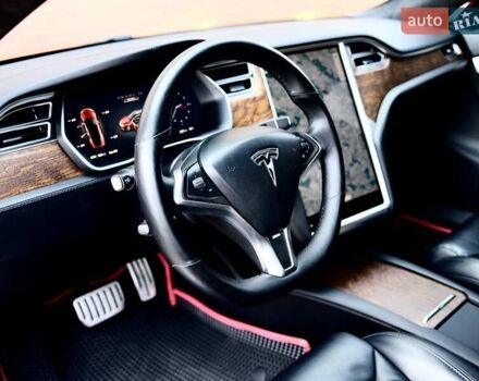 Червоний Тесла Модель С, об'ємом двигуна 0 л та пробігом 153 тис. км за 29999 $, фото 2 на Automoto.ua