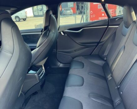Красный Тесла Модель С, объемом двигателя 0 л и пробегом 183 тыс. км за 15450 $, фото 8 на Automoto.ua