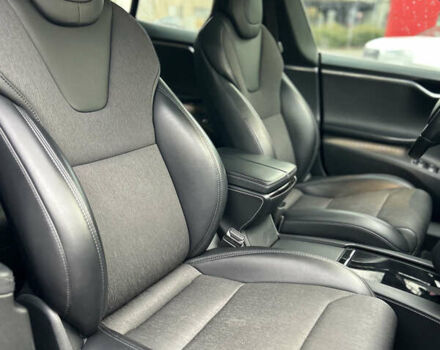 Красный Тесла Модель С, объемом двигателя 0 л и пробегом 115 тыс. км за 18999 $, фото 9 на Automoto.ua