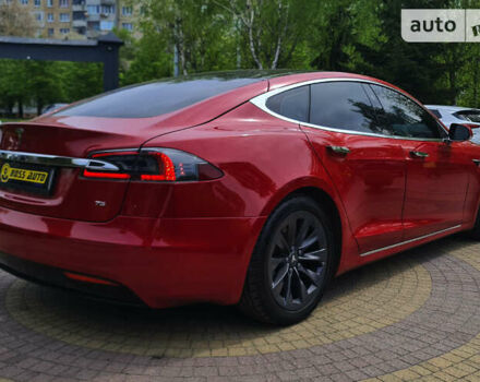 Червоний Тесла Модель С, об'ємом двигуна 0 л та пробігом 59 тис. км за 35990 $, фото 2 на Automoto.ua