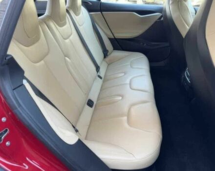 Красный Тесла Модель С, объемом двигателя 0 л и пробегом 58 тыс. км за 12000 $, фото 12 на Automoto.ua