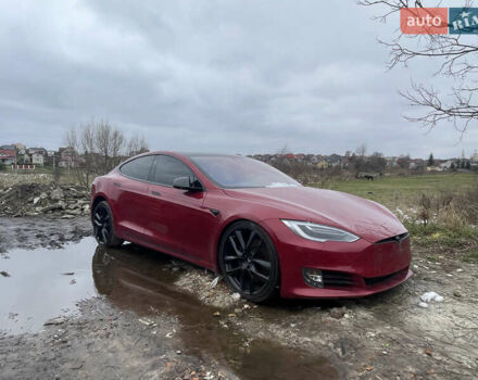 Червоний Тесла Модель С, об'ємом двигуна 0 л та пробігом 87 тис. км за 15250 $, фото 4 на Automoto.ua