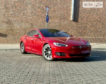 Червоний Тесла Модель С, об'ємом двигуна 0 л та пробігом 99 тис. км за 25999 $, фото 6 на Automoto.ua