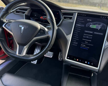 Красный Тесла Модель С, объемом двигателя 0 л и пробегом 76 тыс. км за 18500 $, фото 17 на Automoto.ua