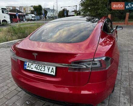 Красный Тесла Модель С, объемом двигателя 0 л и пробегом 100 тыс. км за 30000 $, фото 7 на Automoto.ua