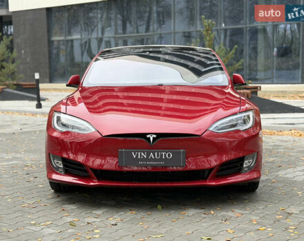 Красный Тесла Модель С, объемом двигателя 0 л и пробегом 120 тыс. км за 18900 $, фото 1 на Automoto.ua