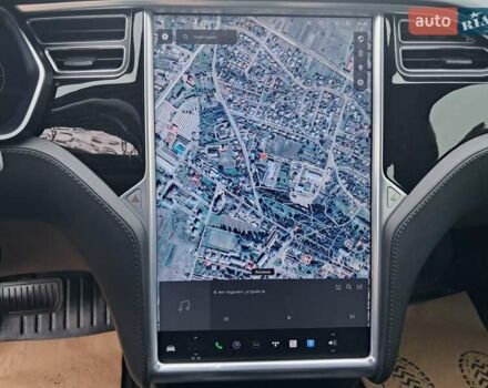 Красный Тесла Модель С, объемом двигателя 0 л и пробегом 182 тыс. км за 17999 $, фото 12 на Automoto.ua