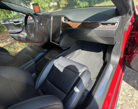 Червоний Тесла Модель С, об'ємом двигуна 0 л та пробігом 74 тис. км за 21000 $, фото 6 на Automoto.ua