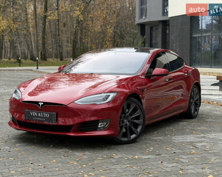 Красный Тесла Модель С, объемом двигателя 0 л и пробегом 120 тыс. км за 18900 $, фото 6 на Automoto.ua