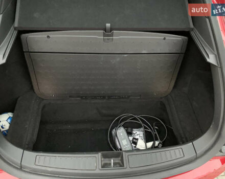 Красный Тесла Модель С, объемом двигателя 0 л и пробегом 103 тыс. км за 18000 $, фото 19 на Automoto.ua