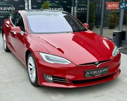 Красный Тесла Модель С, объемом двигателя 0 л и пробегом 79 тыс. км за 17900 $, фото 2 на Automoto.ua