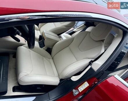 Красный Тесла Модель С, объемом двигателя 0 л и пробегом 79 тыс. км за 17900 $, фото 27 на Automoto.ua